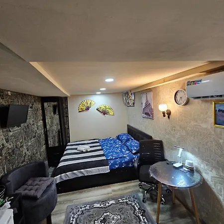 Different House Villa Tbilisi Exterior photo